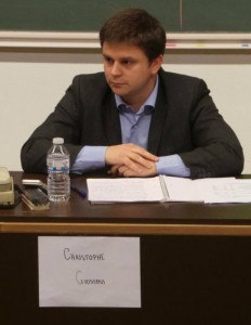 Christophe Goossens aux autres participants : "Oseriez-vous jurer aux étudiants dans cette salle qu'ils toucheront un jour une pension ?"